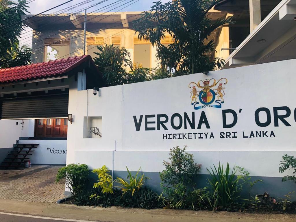Verona D' Oro Dikwella Bagian luar foto