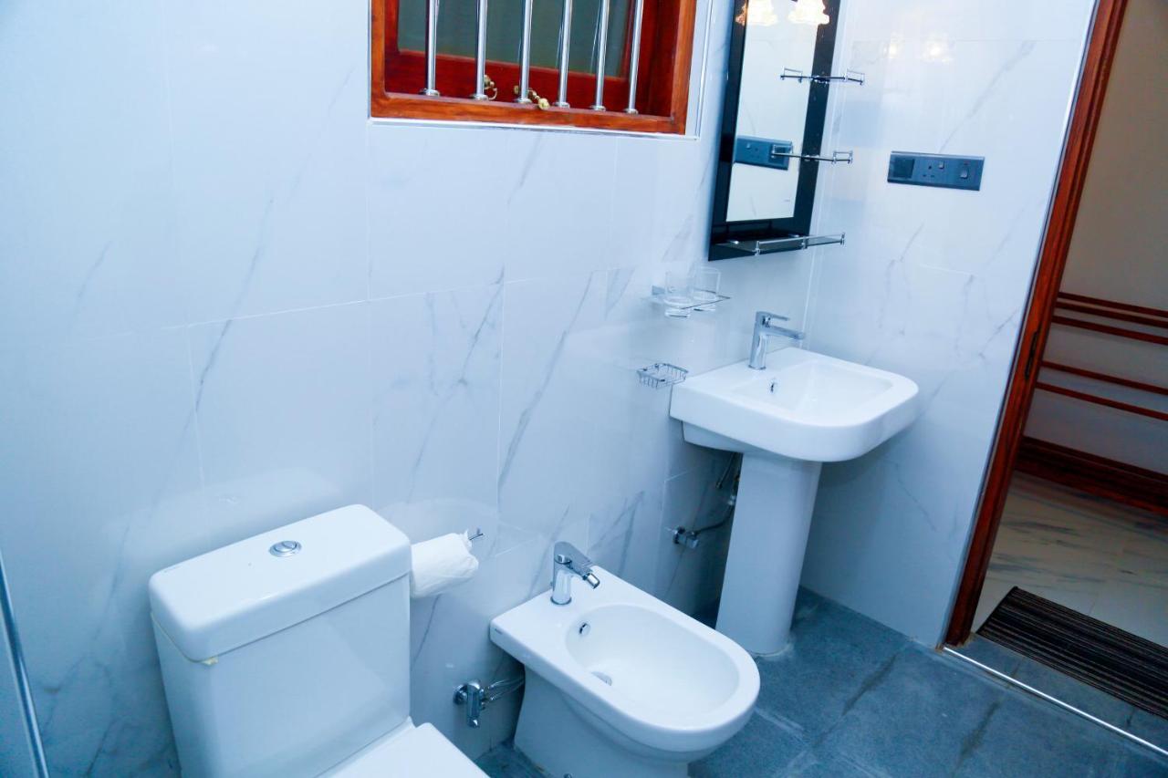 Verona D' Oro Dikwella Bagian luar foto